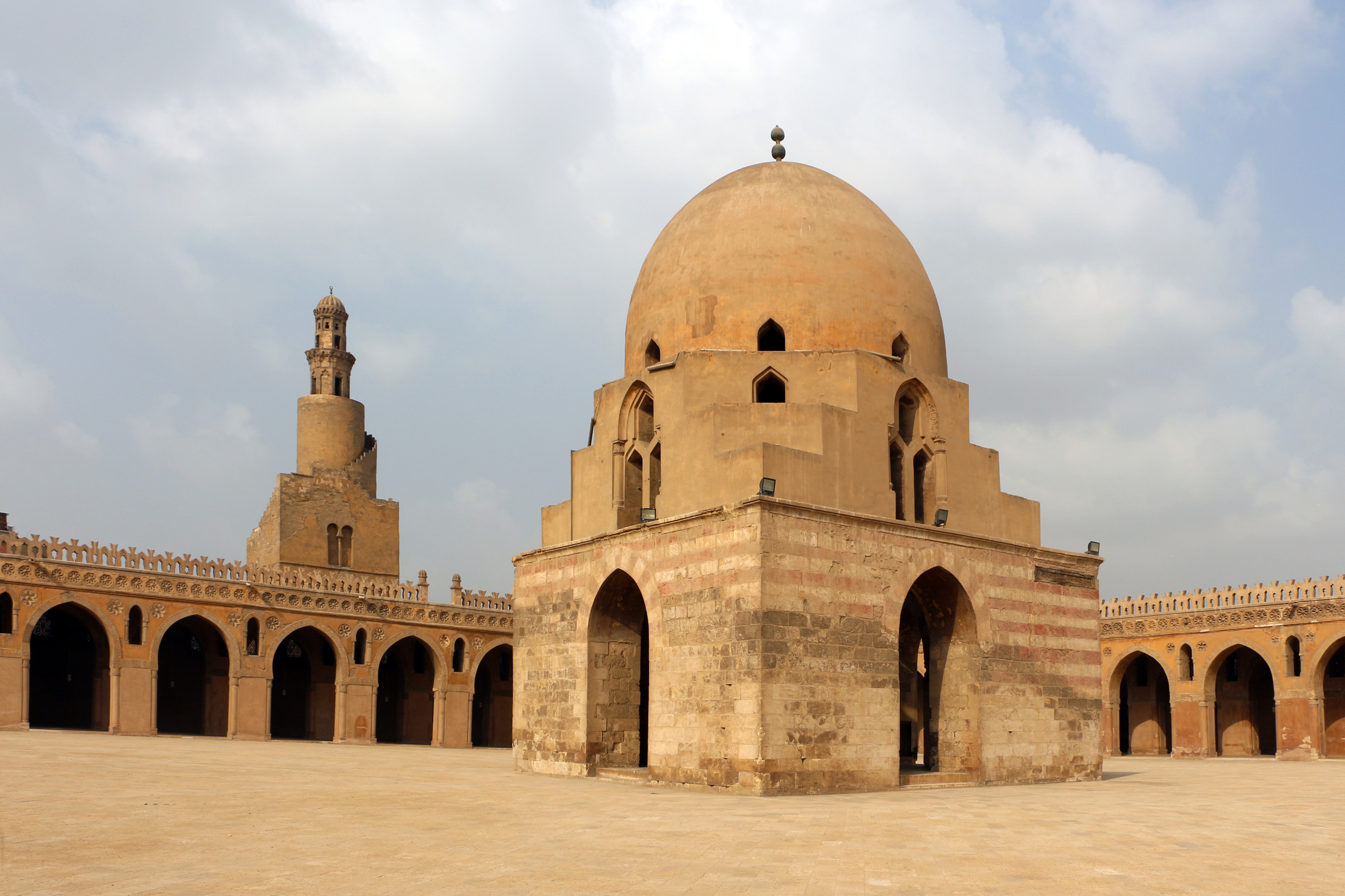 مسجد أحمد ابن طولون – Ahmed Ibn Tulun Mosque